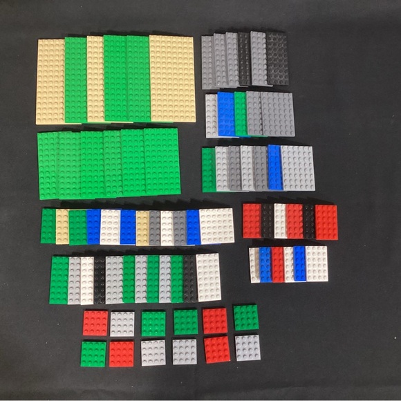 LEGO plates - Picture 2 of 2